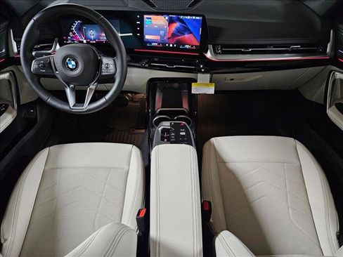 Used 2026 BMW X1 xDrive28i w/ Technology Package AWD/4WD image 15