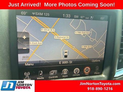 Used 2017 RAM 1500 Laramie w/ Convenience Group AWD/4WD image 9