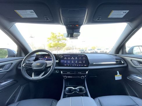 New 2026 Chevrolet Traverse LT w/ Driver Confidence Package image 30