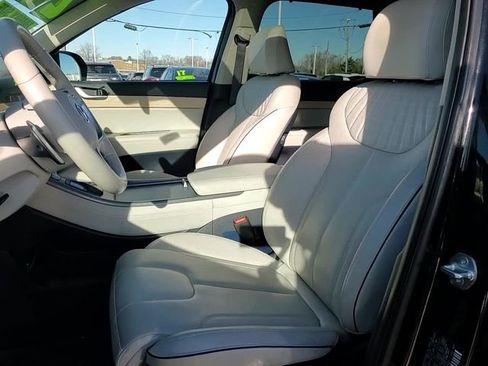 Used 2024 Hyundai Palisade Limited image 9