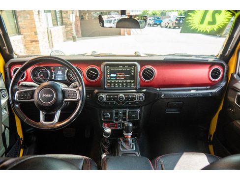 Used 2021 Jeep Wrangler Unlimited Rubicon w/ Dual Top Group AWD/4WD image 11