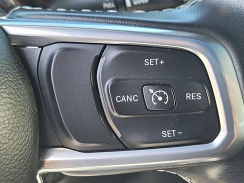 Used 2021 Jeep Gladiator Overland AWD/4WD image 24