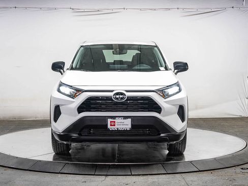 Certified 2022 Toyota RAV4 LE FWD image 7