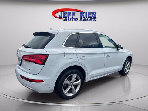 Used 2020 Audi Q5 2.0T Premium Plus w/ Premium Plus Package AWD/4WD image 5