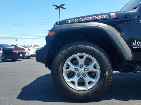 Used 2021 Jeep Wrangler Unlimited Sport AWD/4WD image 16