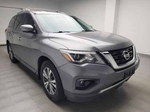 Used 2017 Nissan Pathfinder SV w/ Trailer Tow Package AWD/4WD image 13