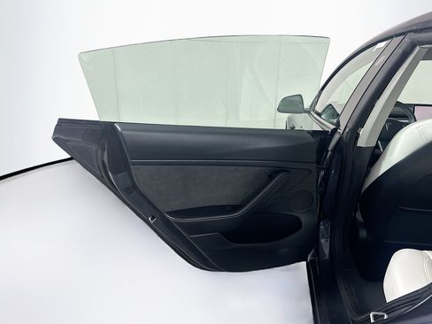 Used 2023 Tesla Model 3 Standard Range RWD image 27
