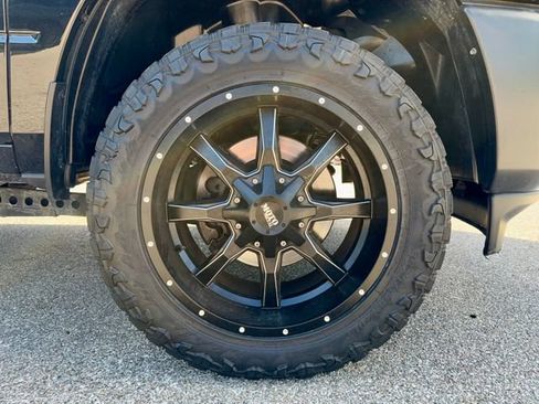 Used 2024 RAM 3500 Tradesman w/ Snow Chief Group AWD/4WD image 32