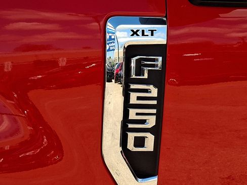 Used 2020 Ford F250 XLT w/ XLT Value Package AWD/4WD image 29