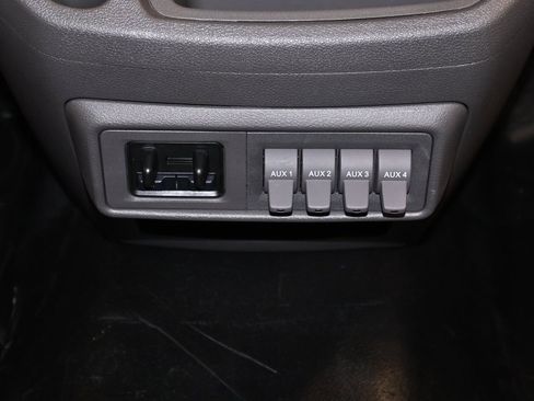 New 2026 Ford Transit 250 148 Medium Roof image 25