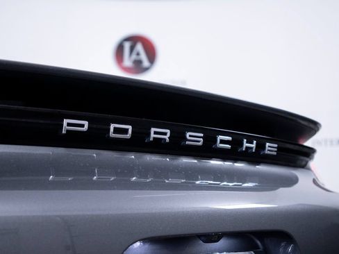 Used 2019 Porsche 718 Boxster RWD image 9