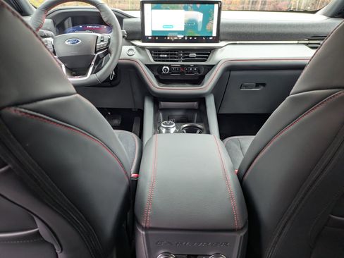 New 2026 Ford Explorer ST w/ Sun And Sound Package image 30