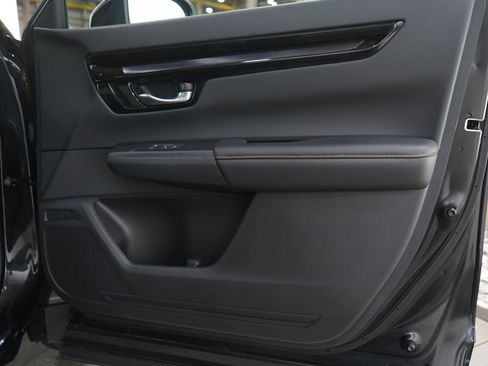 Used 2026 Honda CR-V Sport Touring image 9