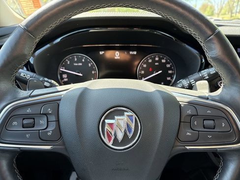 Used 2021 Buick Envision Essence FWD image 12