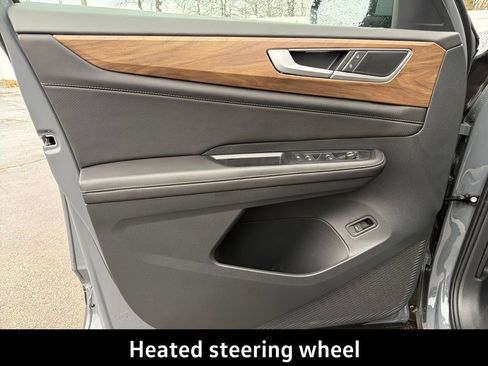 New 2026 Volkswagen Atlas SE FWD image 11