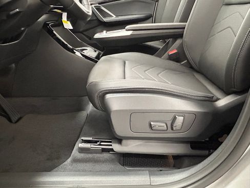 Used 2025 BMW X1 xDrive28i w/ Convenience Package image 27