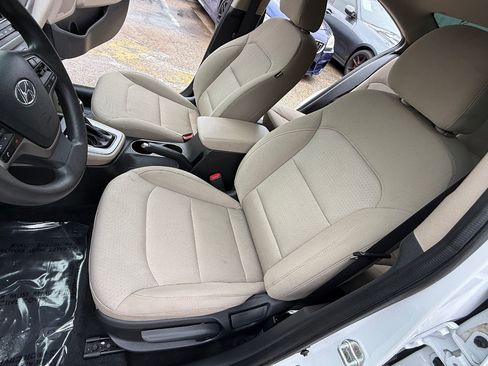 Used 2018 Hyundai Elantra SEL FWD image 23