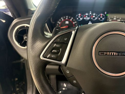 Used 2016 Chevrolet Camaro LT RWD image 17