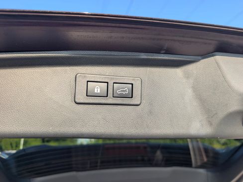 Certified 2025 Subaru Outback Limited AWD/4WD image 46