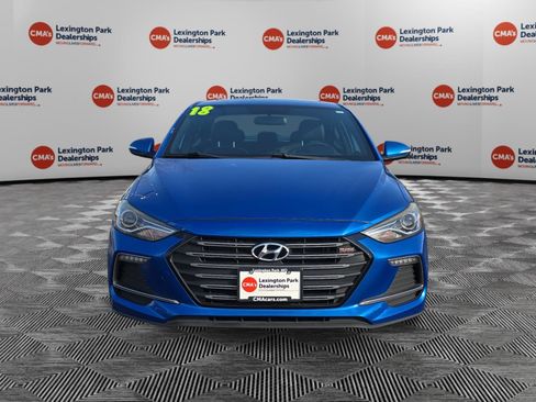 Used 2018 Hyundai Elantra Sport image 2