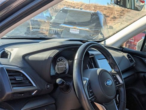 Used 2022 Subaru Forester Premium image 11