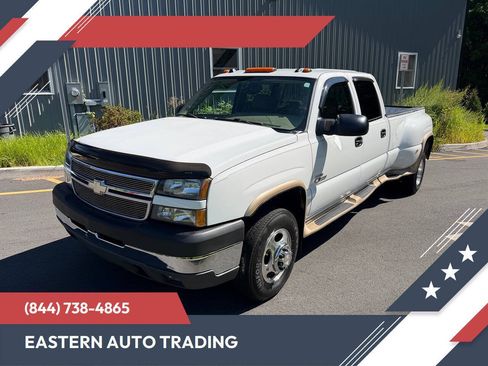 Used 2005 Chevrolet Silverado 3500 LT w/ Heavy-Duty Power Package RWD image 1
