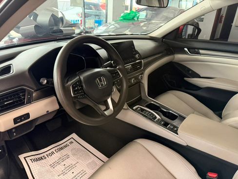 Used 2020 Honda Accord Hybrid image 14