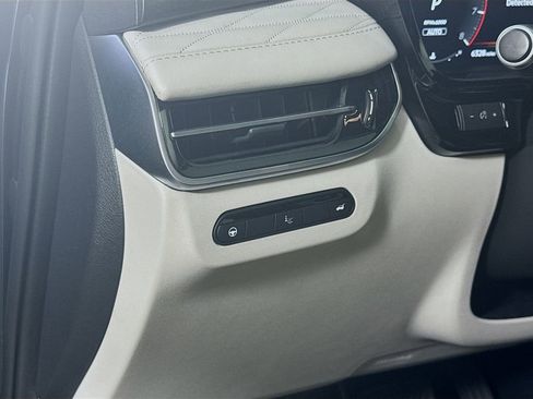 Used 2026 INFINITI QX60 Autograph w/ Dark Cargo Package image 12