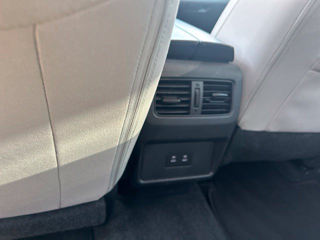 Used 2025 Nissan Rogue SV AWD/4WD image 38