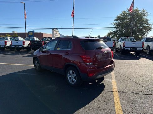 Used 2019 Chevrolet Trax LT FWD image 7