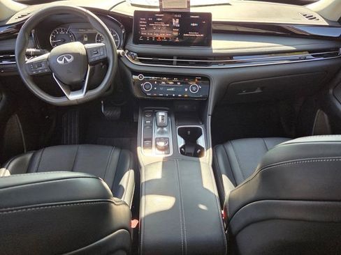 Certified 2025 INFINITI QX60 Pure FWD image 16