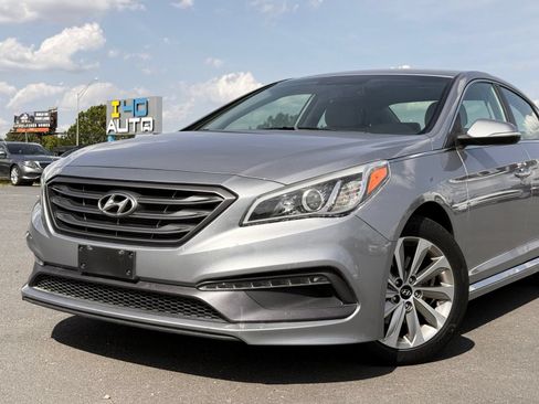 Used 2015 Hyundai Sonata Sport w/ Option Group 03 FWD image 2