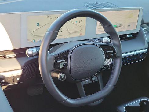 Certified 2024 Hyundai Ioniq 5 SEL RWD image 11
