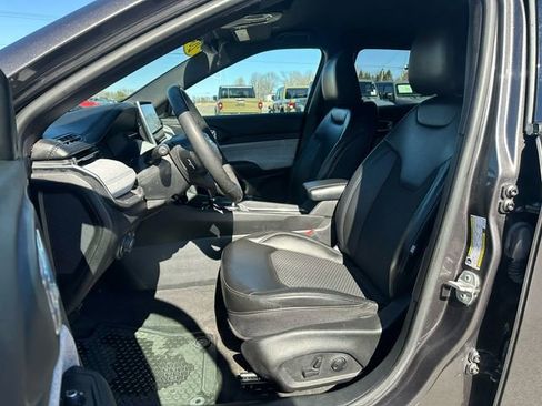 Used 2023 Jeep Compass Latitude w/ Convenience Group image 9