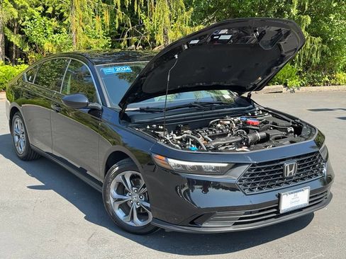 Certified 2024 Honda Accord EX image 34