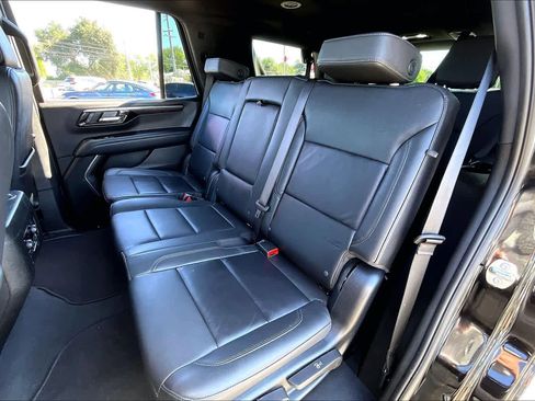 Used 2025 Chevrolet Tahoe LT AWD/4WD image 20