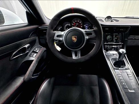 Used 2016 Porsche 911 Carrera GTS RWD image 15