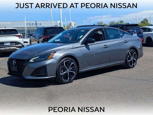 Certified 2025 Nissan Altima 2.5 SR image 1