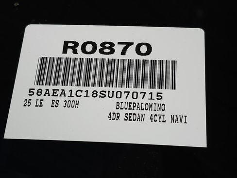 Certified 2025 Lexus ES 300h w/ Luxury Package image 38