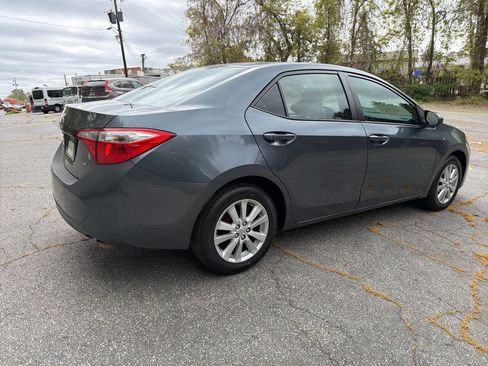 Used 2015 Toyota Corolla LE image 6