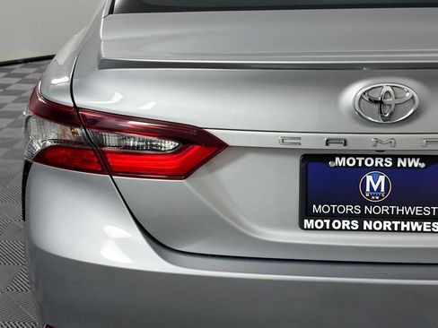Used 2024 Toyota Camry SE FWD image 24