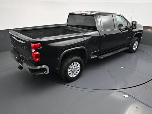 Used 2024 Chevrolet Silverado 2500 LT AWD/4WD image 17
