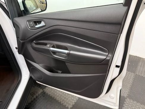 Used 2019 Ford Escape SE AWD/4WD image 35
