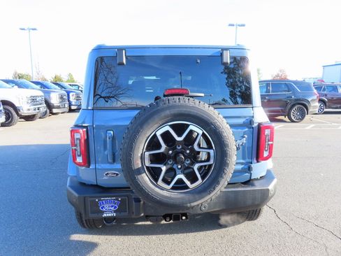 New 2025 Ford Bronco Outer Banks image 5