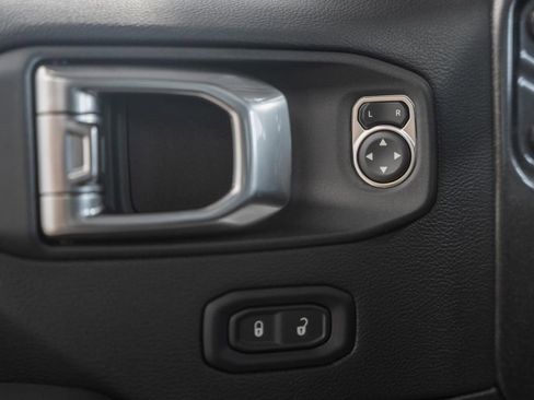 New 2026 Jeep Wrangler Unlimited Sahara AWD/4WD image 41