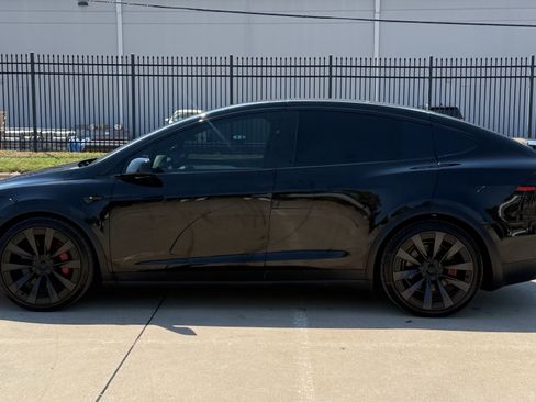 Used 2022 Tesla Model X Plaid AWD/4WD image 4