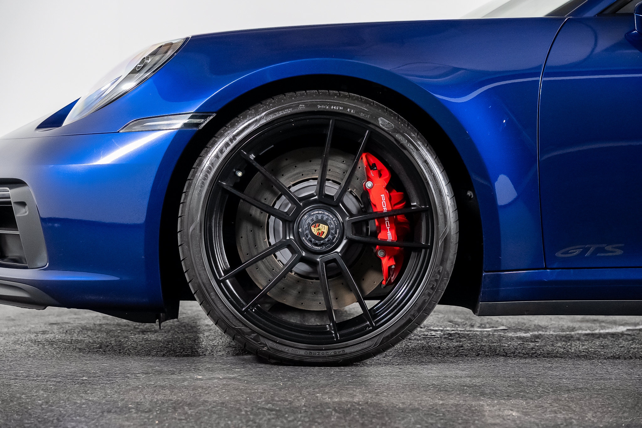 Used 2024 Porsche 911 Carrera GTS w/ Premium Package RWD image 15
