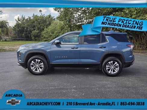 Used 2025 Chevrolet Equinox LT FWD image 2