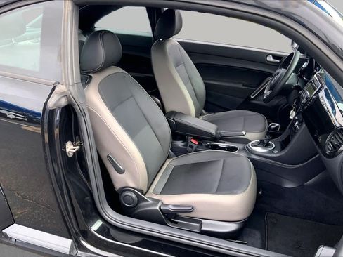 Used 2015 Volkswagen Beetle 1.8T FWD image 9