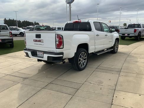 Used 2021 GMC Canyon Denali image 5